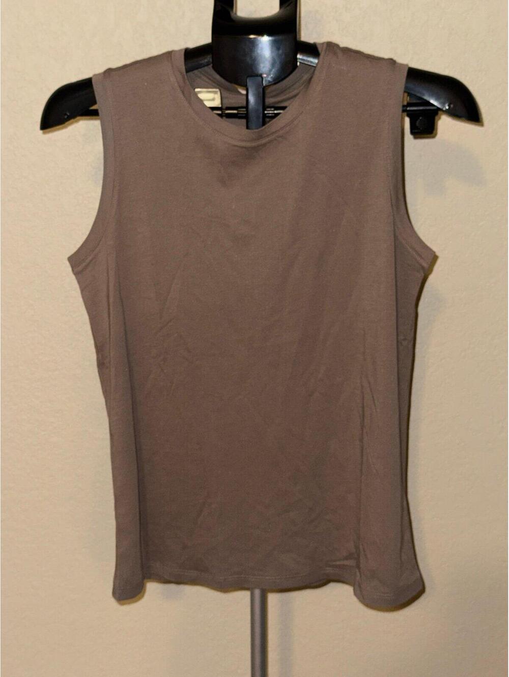 NWT Quince Sleeveless Muscle Tank Top Brown Size Small
